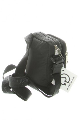 Чанта Calvin Klein, Цвят Черен, Цена 13,29 €