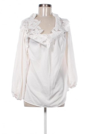 Damen Shirt Adda, Größe M, Farbe Weiß, Preis € 1,99