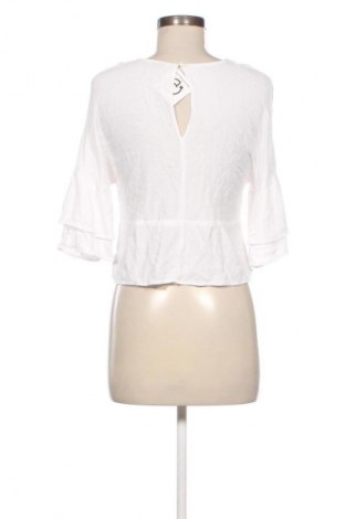 Dámská halenka Bershka, Velikost M, Barva Bílá, Cena  229,00 Kč