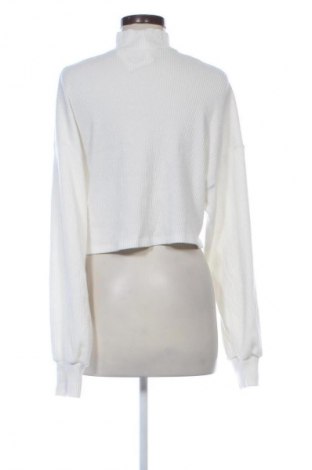 Dámská halenka Bershka, Velikost L, Barva Bílá, Cena  152,00 Kč