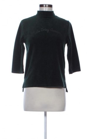 Дамска блуза Clockhouse, Размер S, Цвят Зелен, Цена 1,87 €