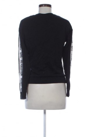 Дамска блуза H&M Divided, Размер XS, Цвят Черен, Цена 2,04 €