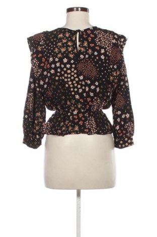 Дамска блуза Pull&Bear, Размер S, Цвят Многоцветен, Цена 5,62 €