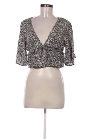 Дамска блуза Pull&Bear, Размер M, Цвят Многоцветен, Цена 5,11 €