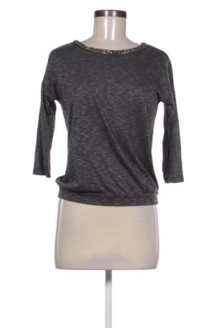 Dámská halenka Reserved, Velikost S, Barva Šedá, Cena  49,00 Kč