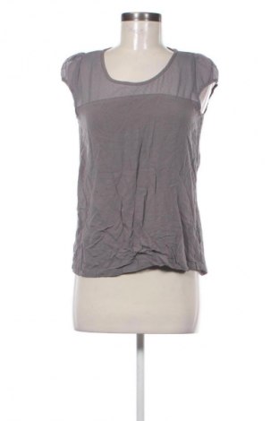 Dámská halenka Stradivarius, Velikost L, Barva Šedá, Cena  209,00 Kč