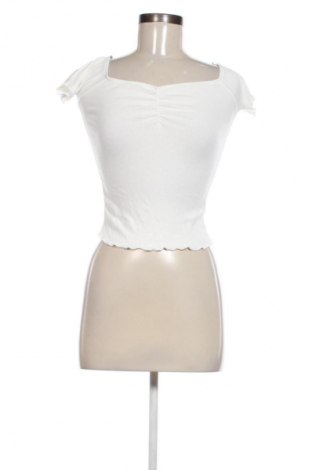 Γυναικεία μπλούζα Stradivarius, Μέγεθος S, Χρώμα Λευκό, Τιμή 1,87 €