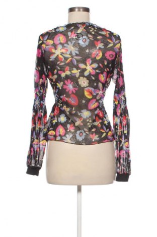 Дамска блуза Unbranded, Размер M, Цвят Многоцветен, Цена 2,55 €