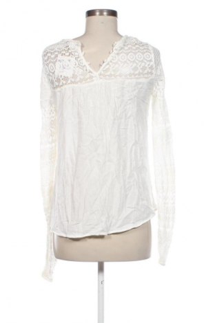 Dámská halenka VILA, Velikost S, Barva Bílá, Cena  49,00 Kč