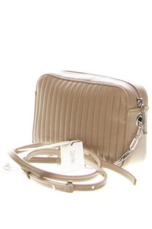 Γυναικεία τσάντα Calvin Klein, Χρώμα  Μπέζ, Τιμή 43,99 €