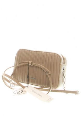 Dámska kabelka  Calvin Klein, Farba Béžová, Cena  43,95 €