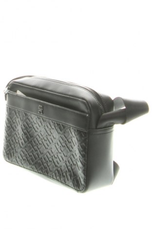 Dámská kabelka  Tommy Hilfiger, Barva Černá, Cena  1 849,00 Kč