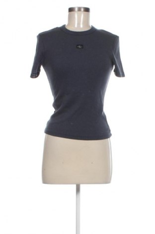 Дамска тениска Calvin Klein Jeans, Размер S, Цвят Сив, Цена 43,45 €