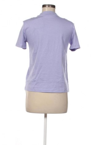 Дамска тениска Calvin Klein Jeans, Размер XXS, Цвят Лилав, Цена 43,45 €