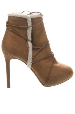 Дамски боти Charles & Keith, Размер 36, Цвят Многоцветен, Цена 13,59 €