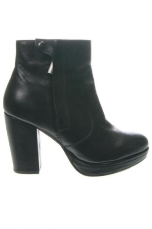 Дамски боти H&M, Размер 39, Цвят Черен, Цена 20,45 €