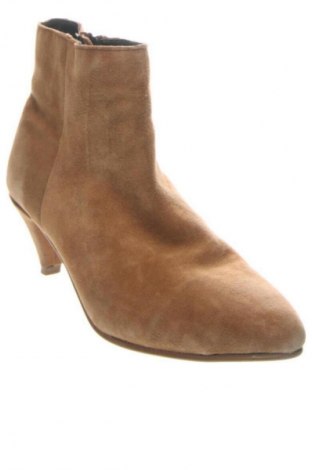 Дамски боти Manoukian, Размер 40, Цвят Бежов, Цена 17,38 €