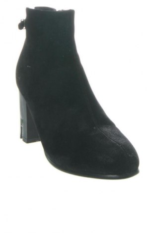 Botine de damă Mat Star, Mărime 38, Culoare Negru, Preț 175,02 Lei