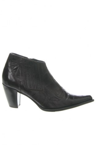 Botine de damă Unbranded, Mărime 38, Culoare Maro, Preț 189,99 Lei