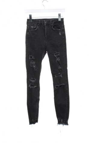 Damskie jeansy Bershka, Rozmiar XS, Kolor Czarny, Cena 27,81 zł