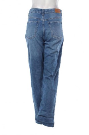 Damskie jeansy Bershka, Rozmiar L, Kolor Niebieski, Cena 69,99 zł