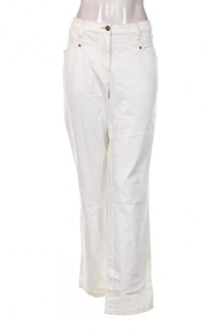 Γυναικείο Τζίν Bpc Bonprix Collection, Μέγεθος XXL, Χρώμα Λευκό, Τιμή 7,99 €
