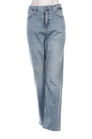 Női farmernadrág Calvin Klein, Méret L, Szín Kék, Ár 51 159 Ft