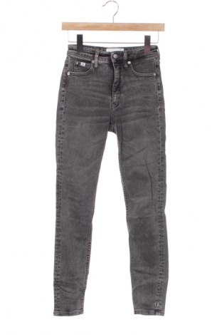 Damskie jeansy Calvin Klein Jeans, Rozmiar XS, Kolor Szary, Cena 164,99 zł