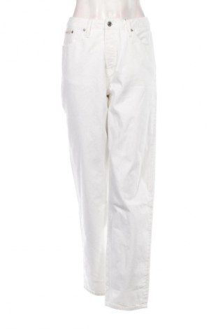 Blugi de femei Calvin Klein Jeans, Mărime S, Culoare Alb, Preț 524,99 Lei, #134691565