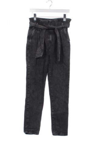 Дамски дънки Sezane, Размер S, Цвят Сив, Цена 38,85 €