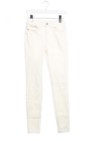 Damskie jeansy VILA, Rozmiar XS, Kolor Biały, Cena 56,99 zł