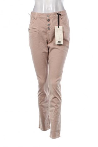 Damskie jeansy Zabaione, Rozmiar L, Kolor Różowy, Cena 108,14 zł