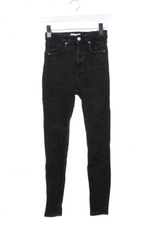 Дамски дънки Zara, Размер XXS, Цвят Черен, Цена 15,84 €