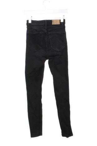 Дамски дънки Zara, Размер XXS, Цвят Черен, Цена 15,84 €