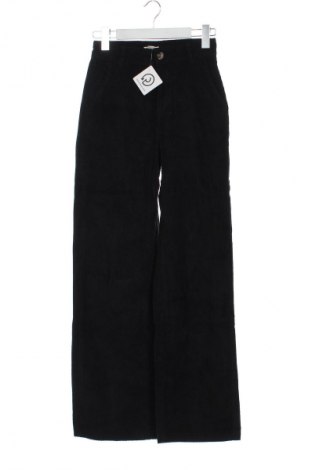 Damskie sztruksy Roxy, Rozmiar XS, Kolor Czarny, Cena 72,99 zł