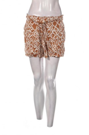 Дамски къс панталон C&A, Размер S, Цвят Многоцветен, Цена 7,66 €