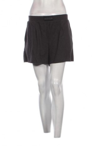 Dámské kraťasy  Calvin Klein, Velikost M, Barva Šedá, Cena  3 299,00 Kč, #134696897