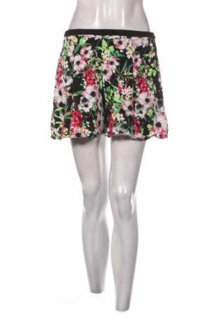 Dámské kraťasy  F&F, Velikost M, Barva Vícebarevné, Cena  169,00 Kč
