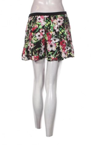 Dámské kraťasy  F&F, Velikost M, Barva Vícebarevné, Cena  169,00 Kč