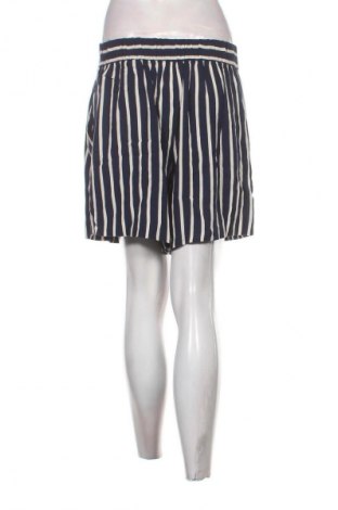 Дамски къс панталон H&M, Размер XL, Цвят Многоцветен, Цена 6,64 €