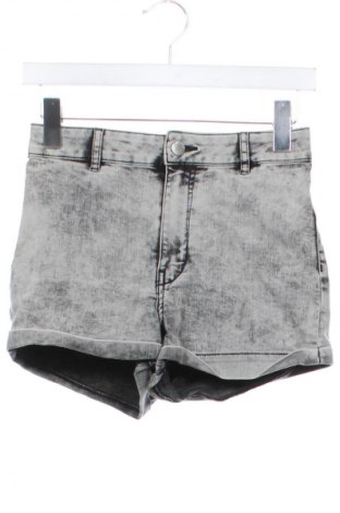 Γυναικείο κοντό παντελόνι H&M Divided, Μέγεθος XS, Χρώμα Μαύρο, Τιμή 2,99 €