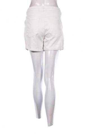 Damskie szorty LC Waikiki, Rozmiar L, Kolor Biały, Cena 34,99 zł