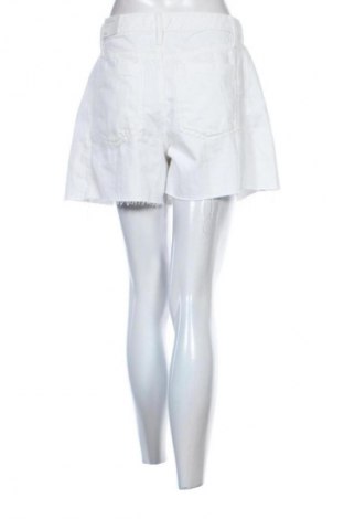 Дамски къс панталон Mango, Размер M, Цвят Бял, Цена 24,03 €
