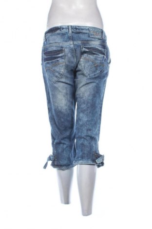 Дамски къс панталон Pulz Jeans, Размер XL, Цвят Син, Цена 2,04 €