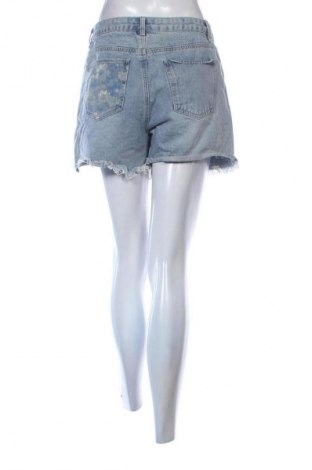 Дамски къс панталон Unbranded, Размер L, Цвят Многоцветен, Цена 4,60 €