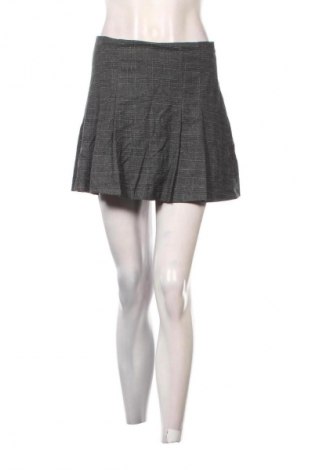 Дамски къс панталон Zara, Размер S, Цвят Многоцветен, Цена 9,71 €