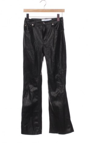 Дамски панталон Bershka, Размер S, Цвят Черен, Цена 8,18 €