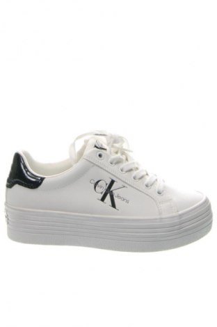 Дамски обувки Calvin Klein Jeans, Размер 36, Цвят Бял, Цена 86,91 €