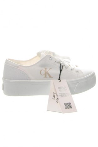 Dámske topánky  Calvin Klein Jeans, Veľkosť 39, Farba Biela, Cena  45,95 €