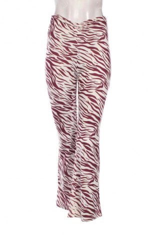 Γυναικείο παντελόνι Bershka, Μέγεθος S, Χρώμα Πολύχρωμο, Τιμή 4,80 €